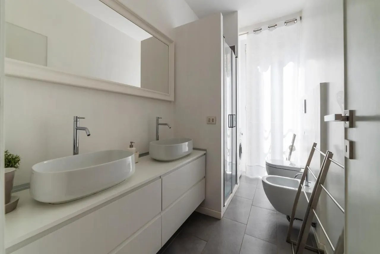 Fontana Di Trevi Design Apartment Rom