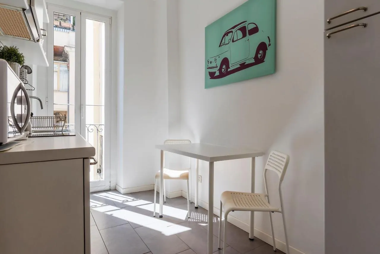 Fontana Di Trevi Design Apartment Rom
